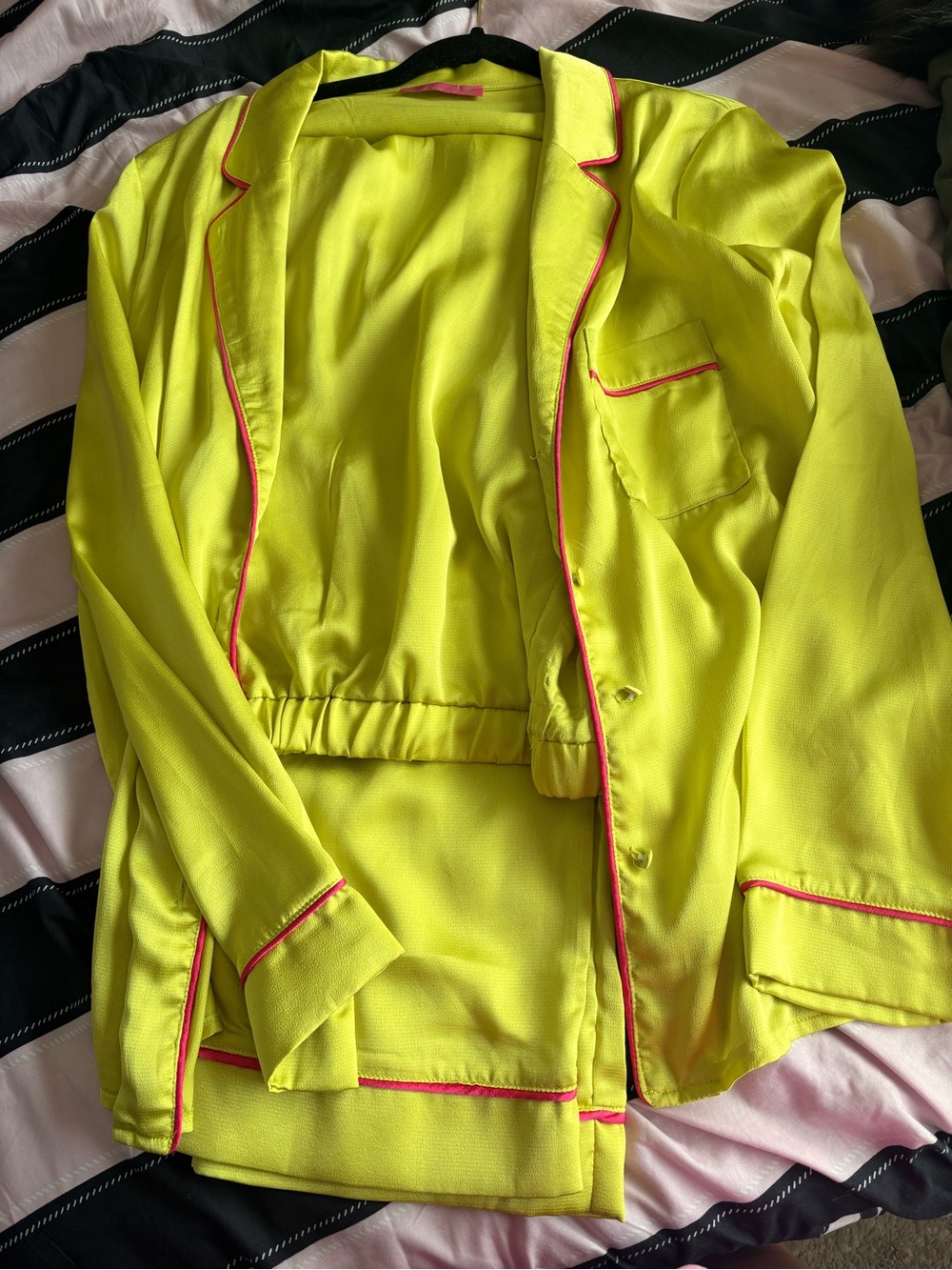 Neon Yellow Contrast-Trim Women's Blazer Jacket